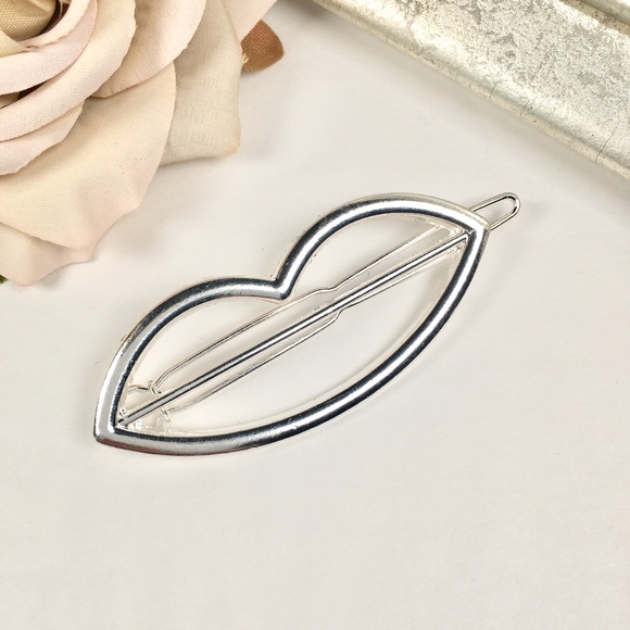 Kiss Lips Fashion Hair Clip - Picture 3 of 5